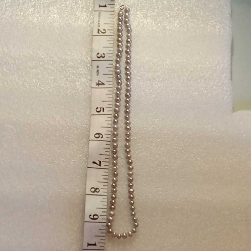 Elegant Pearl Necklace